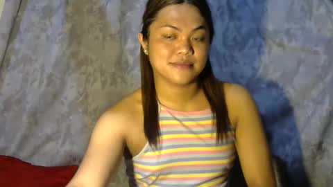 urhottie_bella online show from May 12, 12:24 pm