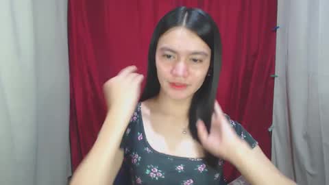 Snapshot of urhottiest_katey chatting on January 7, 6:03 pm Katey online show from January 7, 6:03 pm