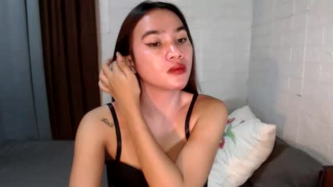 urhottylicious_cum online show from January 21, 1:39 am