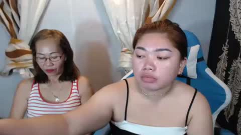 urhotvivian11 online show from January 22, 5:48 am