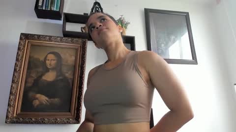 urimare_south online show from April 27, 5:44 pm