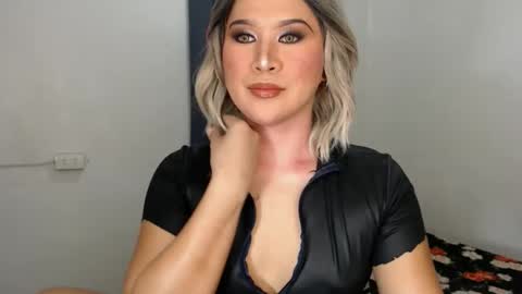 Zoe online show from January 4, 8:17 am