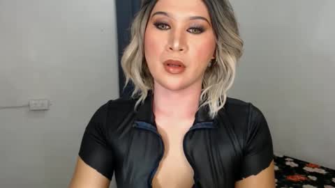 Zoe online show from January 6, 1:20 am