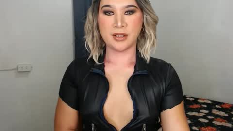 Zoe online show from January 9, 10:52 pm