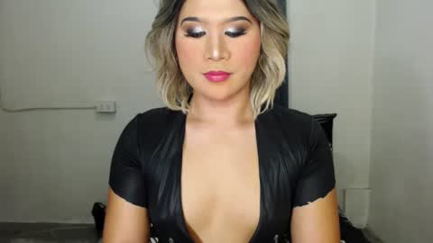 Zoe online show from February 7, 12:17 pm