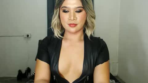 Zoe online show from February 15, 3:50 pm