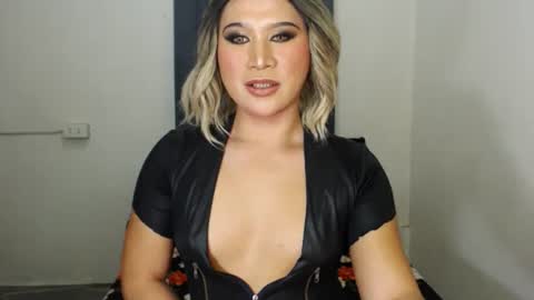 Zoe online show from February 21, 9:02 am