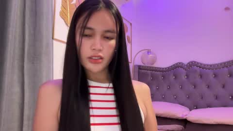 Snapshot of urkatiecookie chatting on October 25, 1:02 am Amira online show from October 25, 1:02 am