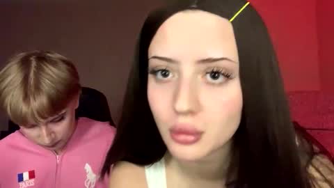 Snapshot of urkusak chatting on November 9, 6:39 pm urkusak online show from November 9, 6:39 pm