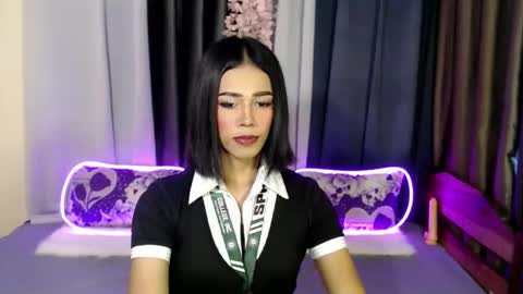 urlovely_jemma online show from April 21, 2:51 am