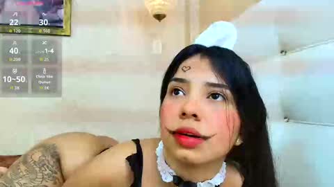 Love online show from October 31, 8:43 pm