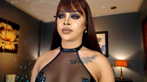 Snapshot of urmajestytyra chatting on November 26, 1:50 am UrMajestyTyra online show from November 26, 1:50 am