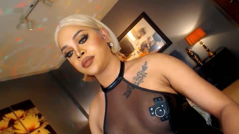 UrMajestyTyra online show from February 9, 12:58 am