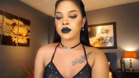 UrMajestyTyra online show from April 16, 1:50 am