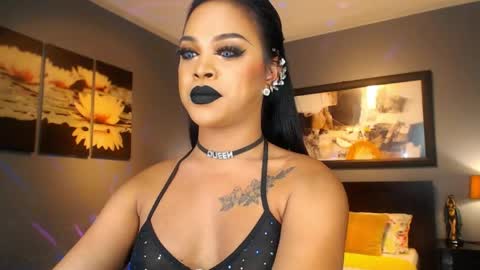 Snapshot of urmajestytyra chatting on May 7, 1:33 am UrMajestyTyra online show from May 7, 1:33 am