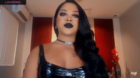 Snapshot of urmajestytyra chatting on June 2, 2:02 am UrMajestyTyra online show from June 2, 2:02 am