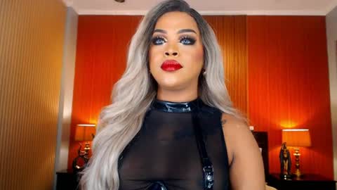 Snapshot of urmajestytyra chatting on July 13, 7:27 pm UrMajestyTyra online show from July 13, 7:27 pm