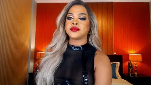 Snapshot of urmajestytyra chatting on July 14, 2:05 am UrMajestyTyra online show from July 14, 2:05 am