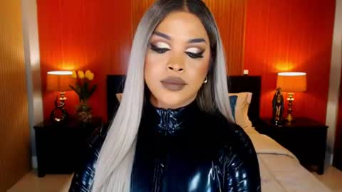 Snapshot of urmajestytyra chatting on July 23, 1:58 am UrMajestyTyra online show from July 23, 1:58 am
