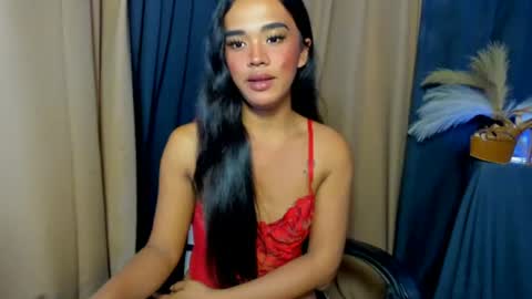 Snapshot of urmorenagoddess_xx chatting on June 30, 3:07 am natalie online show from June 30, 3:07 am