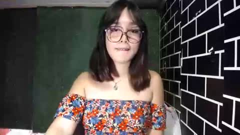 Pia online show from September 30, 3:11 am