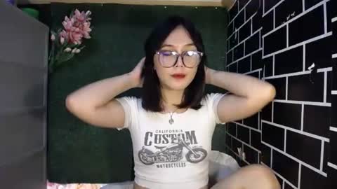 Pia online show from October 4, 3:15 am