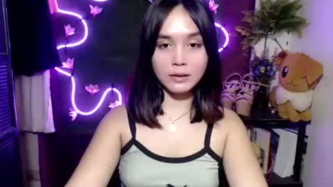 Pia online show from October 22, 8:41 pm