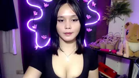 Pia online show from October 28, 10:56 pm