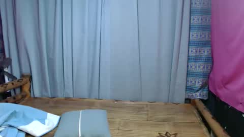 Snapshot of urpinay_singlemother chatting on May 18, 8:14 pm urpinay_singlemother online show from May 18, 8:14 pm