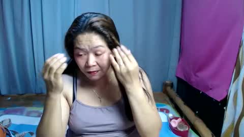 Snapshot of urpinay_singlemother chatting on June 1, 8:27 am urpinay_singlemother online show from June 1, 8:27 am
