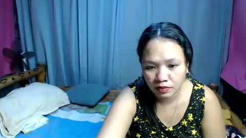 Snapshot of urpinay_singlemother chatting on June 1, 9:16 pm urpinay_singlemother online show from June 1, 9:16 pm