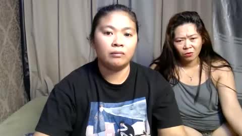 Snapshot of urpinay_singlemother chatting on June 10, 11:03 pm urpinay_singlemother online show from June 10, 11:03 pm