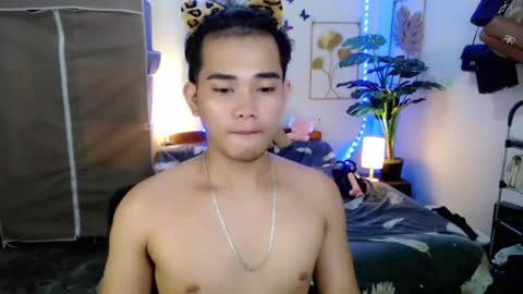 Snapshot of urpinoy_cummer chatting on April 2, 1:53 pm urpinoy_cummer online show from April 2, 1:53 pm