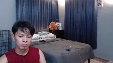 Snapshot of urpinoyasianx chatting on December 31, 4:14 pm Mel online show from December 31, 4:14 pm