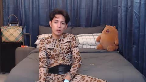 Snapshot of urpinoyasianx chatting on January 11, 3:31 pm Mel online show from January 11, 3:31 pm