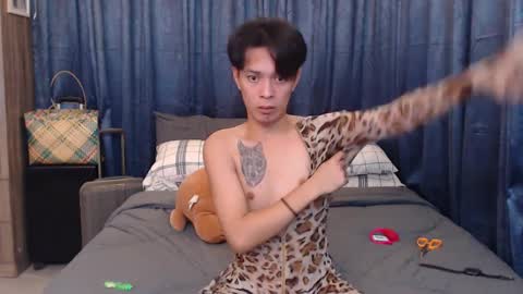 Snapshot of urpinoyasianx chatting on January 11, 8:32 pm Mel online show from January 11, 8:32 pm