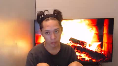 Snapshot of urpinoyasianx chatting on January 12, 11:39 am Mel online show from January 12, 11:39 am