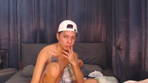 Snapshot of urpinoyasianx chatting on January 15, 6:43 am Mel online show from January 15, 6:43 am