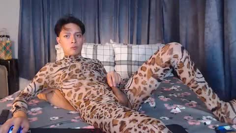 Snapshot of urpinoyasianx chatting on January 31, 8:22 pm Mel online show from January 31, 8:22 pm