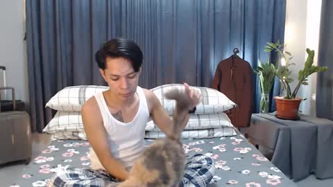 Snapshot of urpinoyasianx chatting on February 25, 3:20 am Mel online show from February 25, 3:20 am