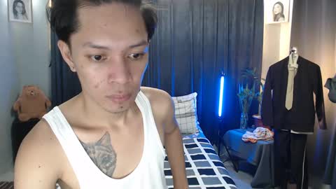 Snapshot of urpinoyasianx chatting on February 27, 10:59 am Mel online show from February 27, 10:59 am