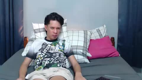 Snapshot of urpinoyasianx chatting on September 9, 6:13 am Mel online show from September 9, 6:13 am