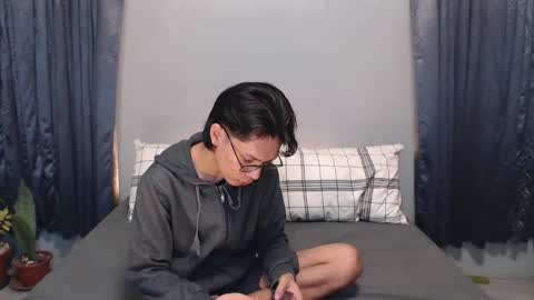 Snapshot of urpinoyasianx chatting on September 10, 1:05 am Mel online show from September 10, 1:05 am