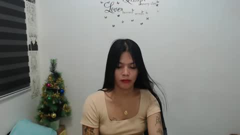 hi im kim online show from December 12, 2:00 pm