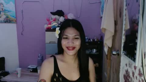 hi im kim online show from December 1, 11:48 am