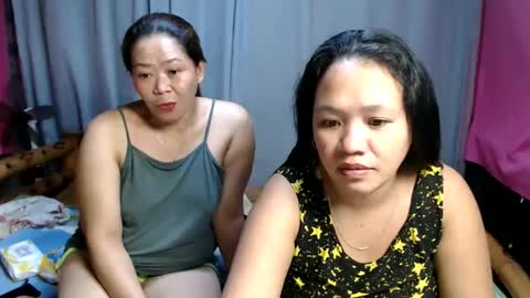 urpretty_hotmama online show from June 1, 7:48 pm