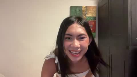 Snapshot of urpretty_mistake chatting on June 18, 3:27 pm urpretty_mistake online show from June 18, 3:27 pm