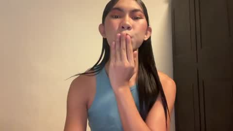 Snapshot of urpretty_mistake chatting on July 8, 11:37 am urpretty_mistake online show from July 8, 11:37 am