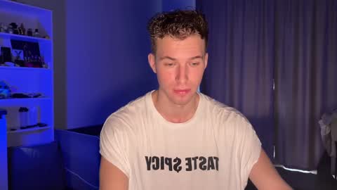 ursaotome online show from September 18, 9:44 am