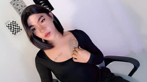 urseductive_mistress online show from July 25, 2:03 pm